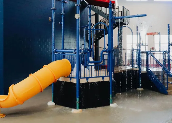 Holiday Inn Omaha Downtown - Waterpark By Ihg