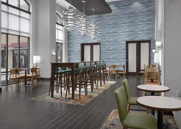 Hampton Inn & Suites Mishawaka/South Bend At Heritage Square