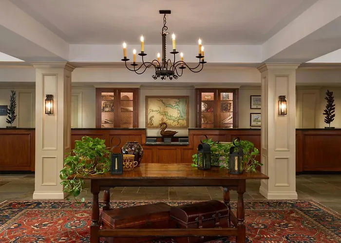 Williamsburg Lodge, Autograph Collection