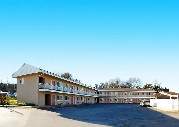 Rodeway Inn West Dodge Omaha