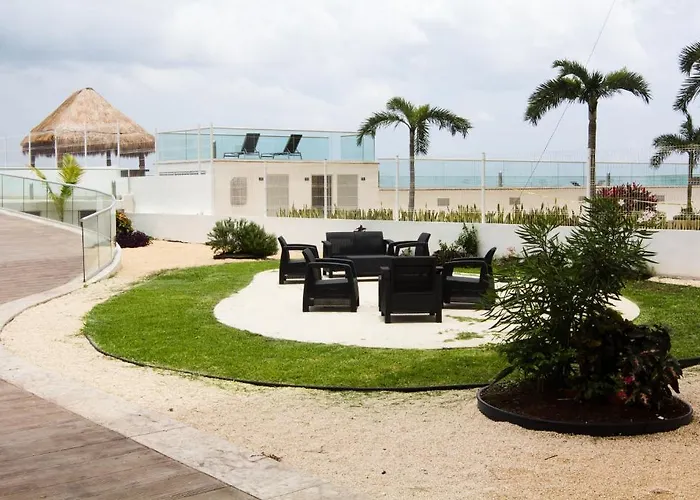 Barcelona Tower Suites Cancun