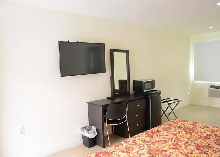 Carl'S El Padre Motel Miami