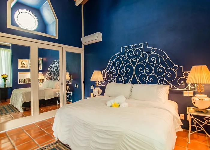 Garlands Del Rio Riverside Boutique Hotel Puerto Vallarta