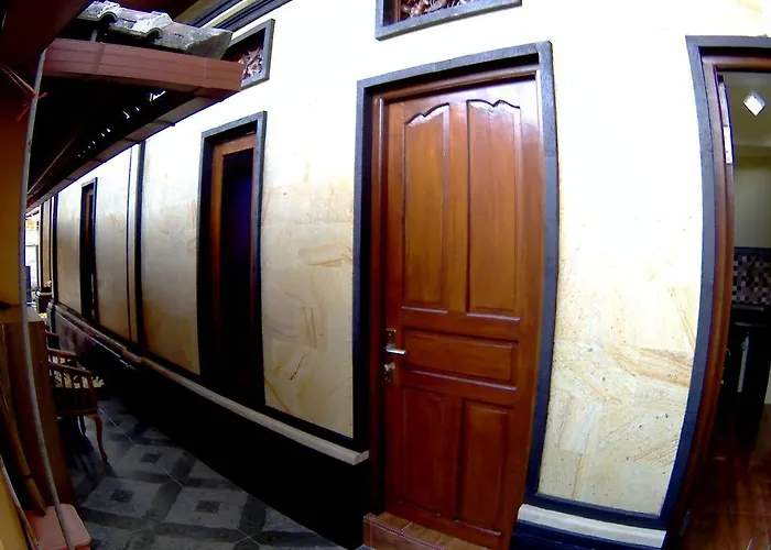 Indy House Hotel Ubud 