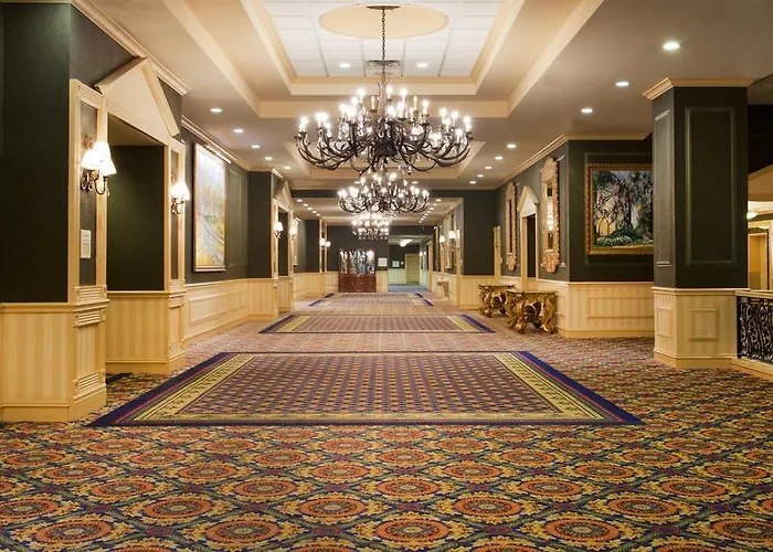 Jackson Downtown Convention Center Hotel