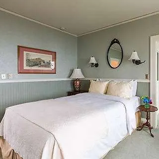 Mt Ada Hotel Avalon