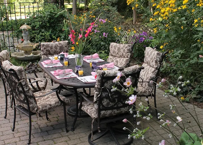 The Sleigh Maker Inn Bed And Breakfast Westborough