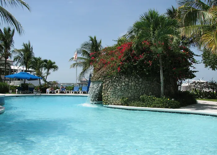 Paradise Harbour Club & Marina Nassau
