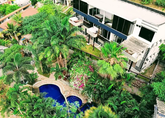 Me Hotel & Villas - Montanita Estates