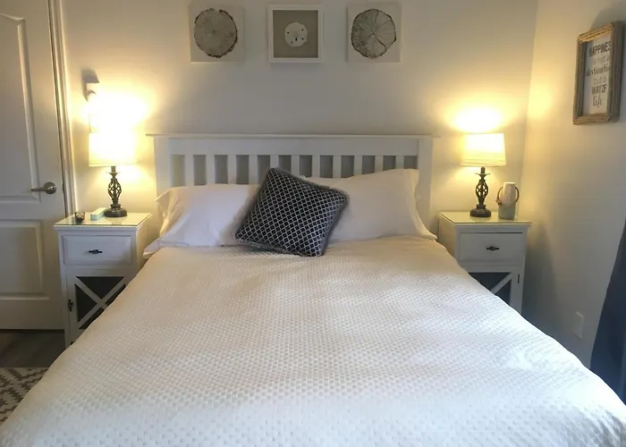 Long Lake Waterfront Bed And Breakfast Nanaimo